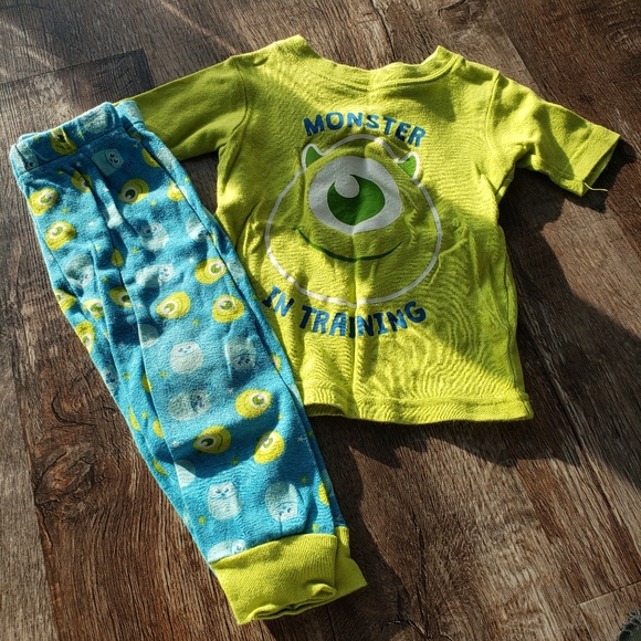 Disney Other - 24m Monsters Inc Pajamas